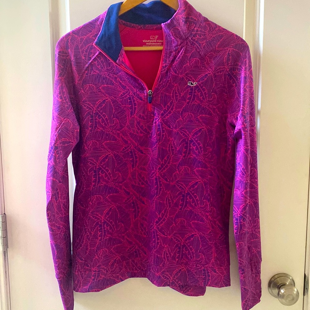 Vineyard Vines Woman’s athletic pullover Size M purple/pink